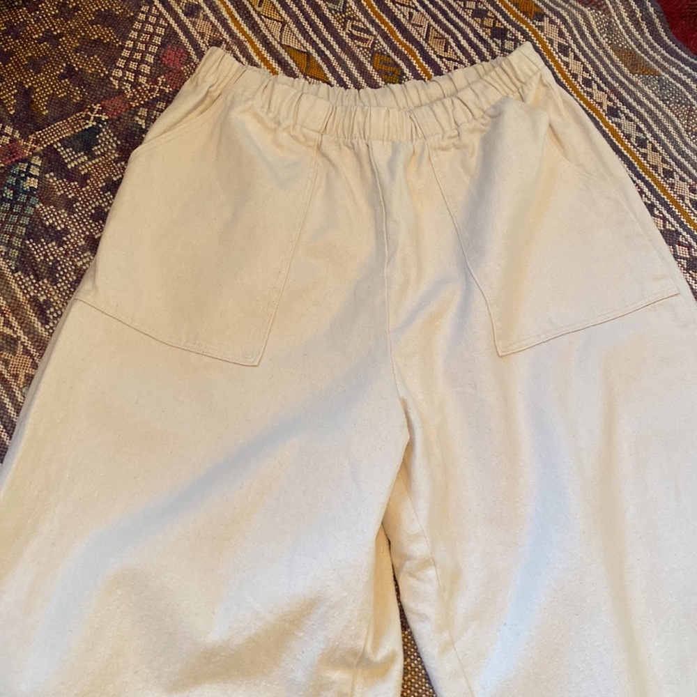 Hack With Design Cropped Pants - Picture 2 of 6